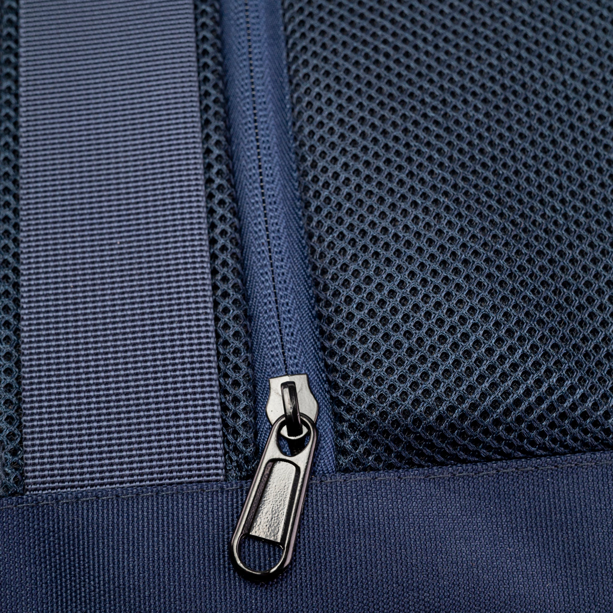 شنطة ظهر إكس إل