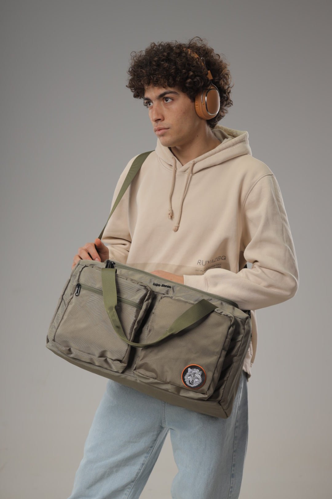 Lupo bianco Adventurer Bag – spacious and durable travel and sports bag with multiple compartments and strong zippers | Top travel bags in Egypt
