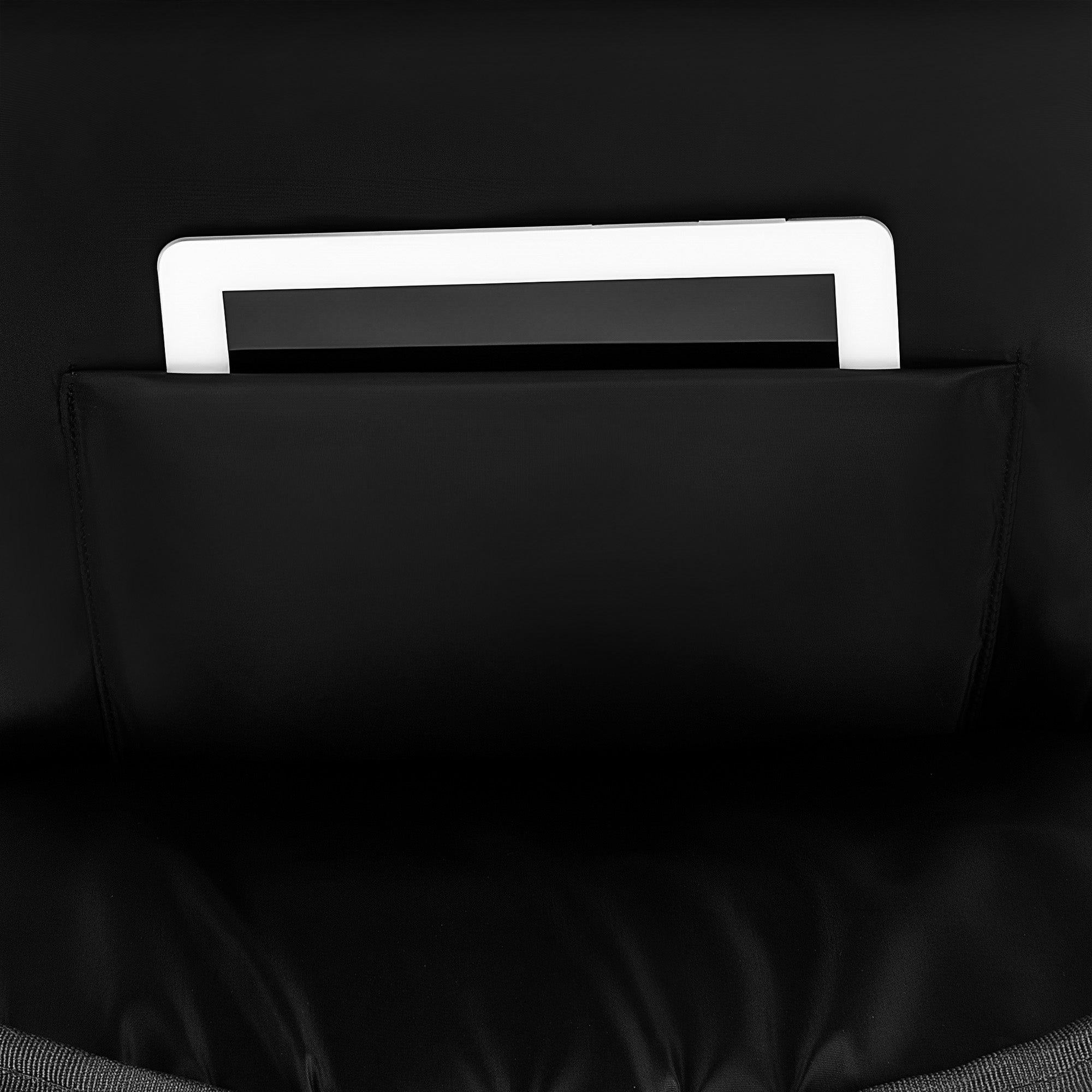 Essentials Backpack - Lupo bianco