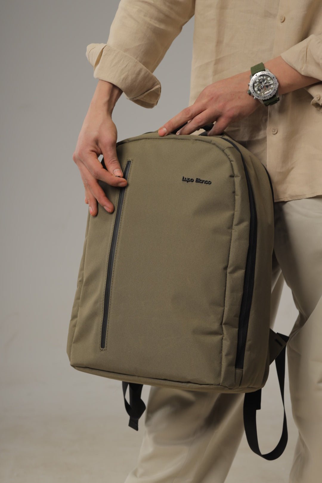 Essentials Backpack - Lupo bianco