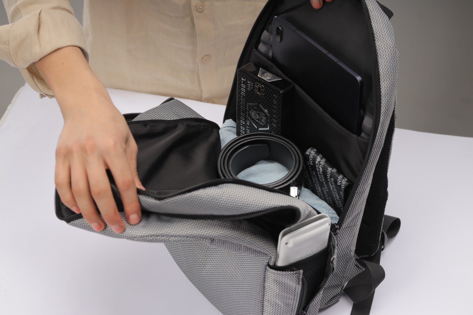 Lupo bianco MiniLupo Backpack – elegant checkered laptop backpack Egypt with water-resistant linen, bubble-foam padded pocket, and 12.85L capacity | top backpack brand in Egypt