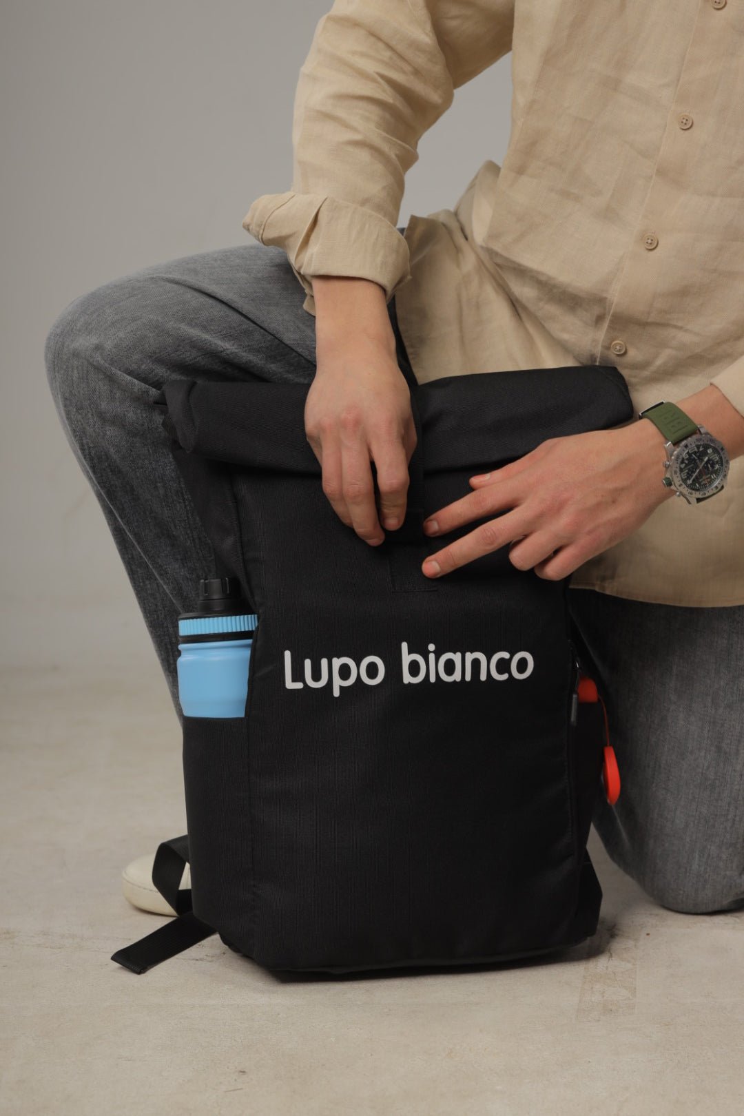 Roll - Top Backpack - Lupo bianco