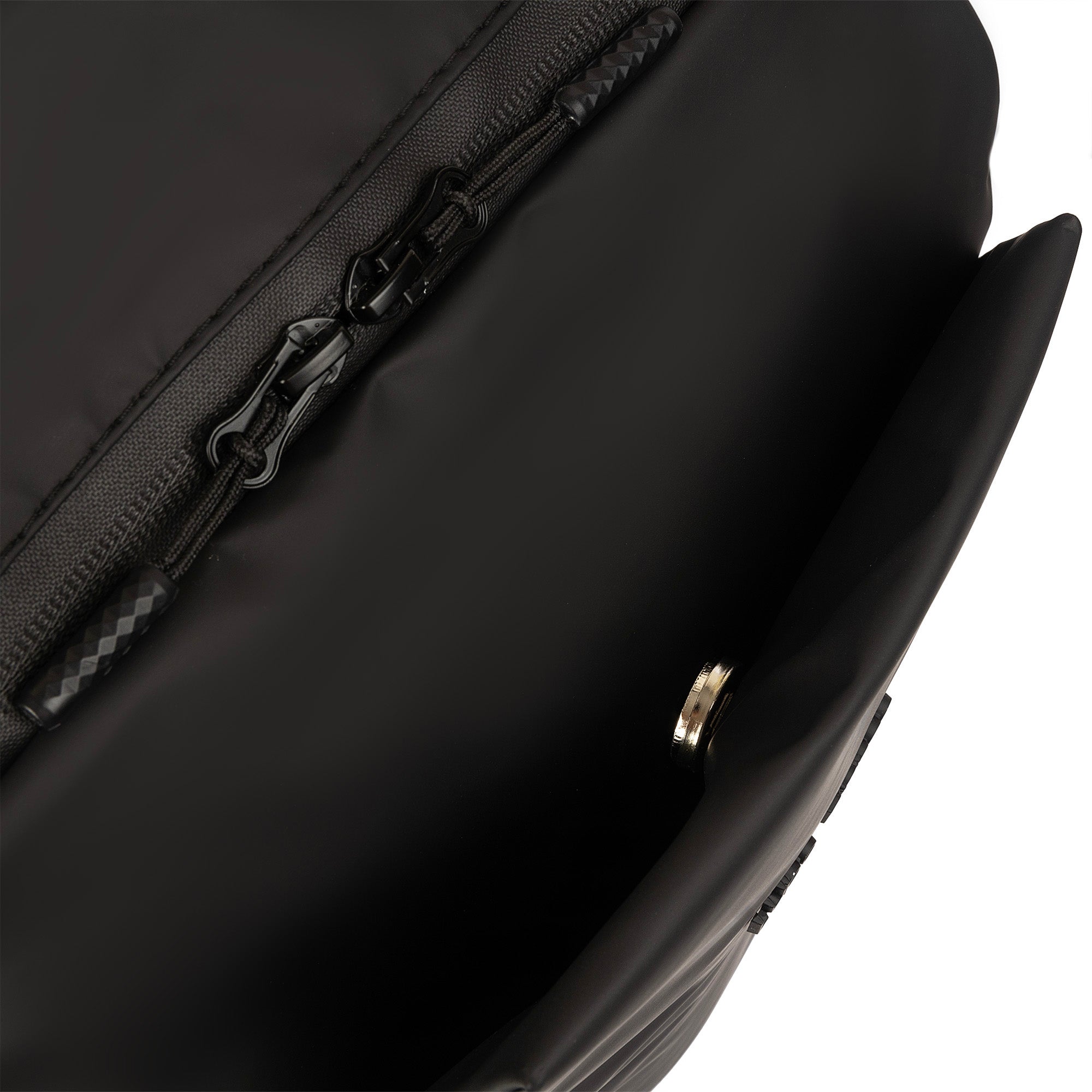 Lupo bianco XStreet Backpack – stylish 17.39L lightweight water-resistant backpack Egypt with laptop pocket, padded straps, and modern design | best men’s and women’s backpacks in Egypt