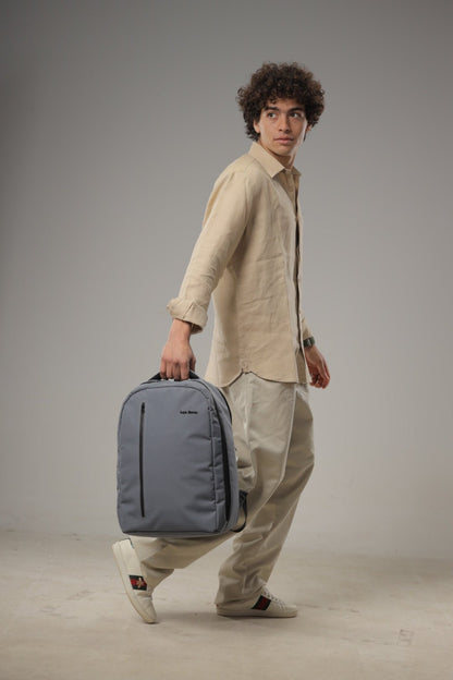 Essentials Backpack - Lupo bianco
