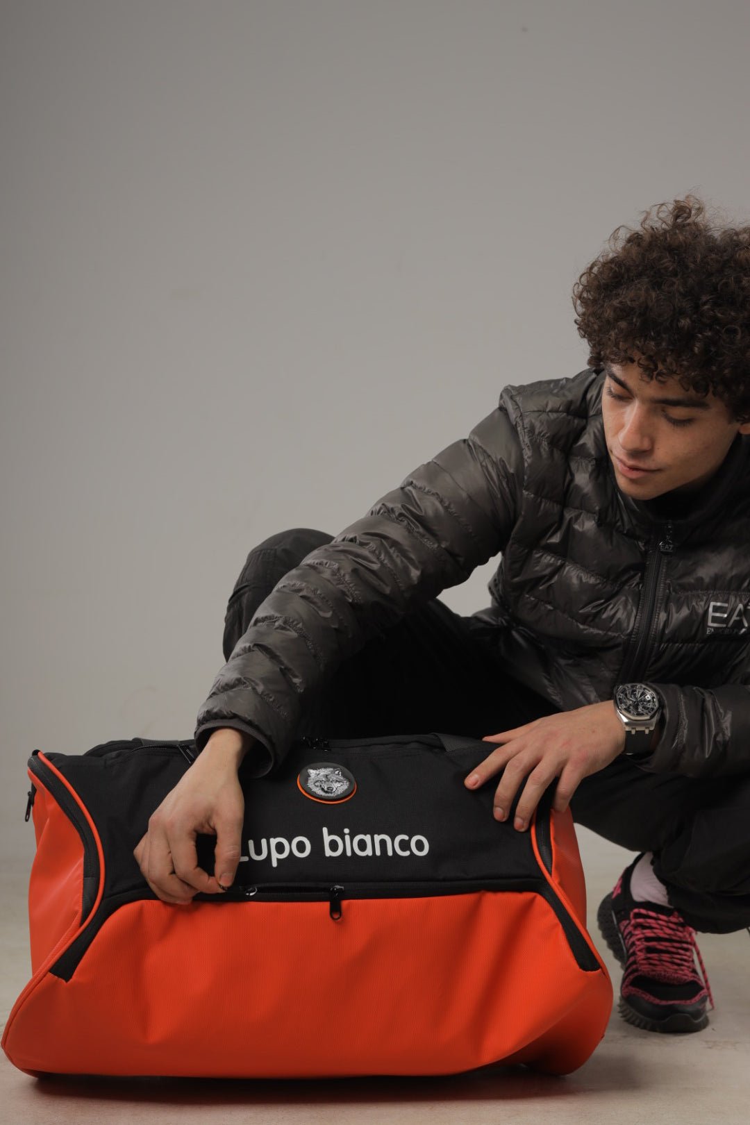 Lupo bianco LSport Bag – 60L durable linen sports and travel bag with 5 compartments, dual carry options (handgrip and shoulder strap), ideal gym and duffle bag Egypt