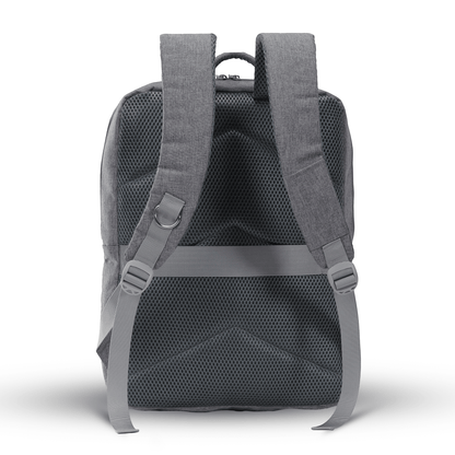 Multi - Pocket Backpack - Lupo bianco